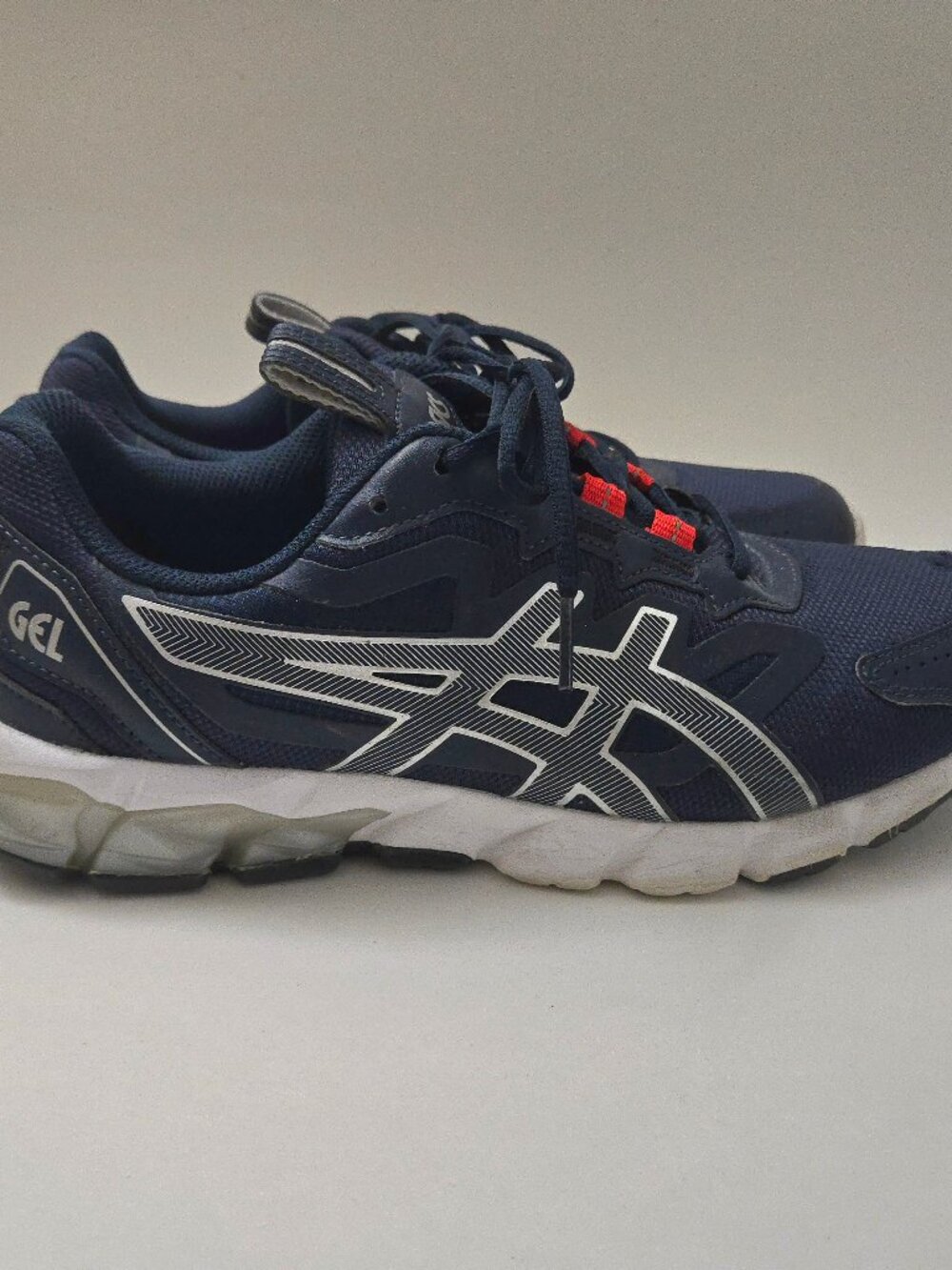 Men asics gel shoes